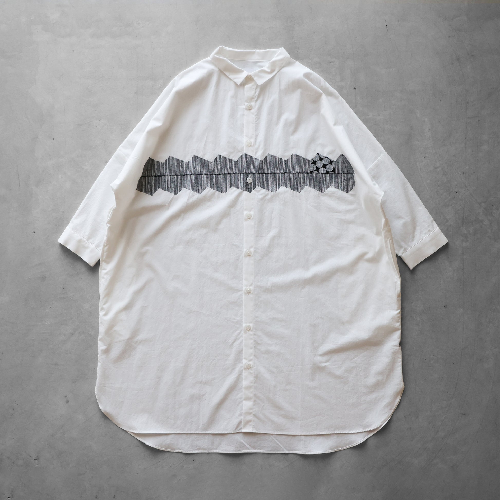 オーガニックコットン刺繍ロングシャツ【ユニセックス】004EM