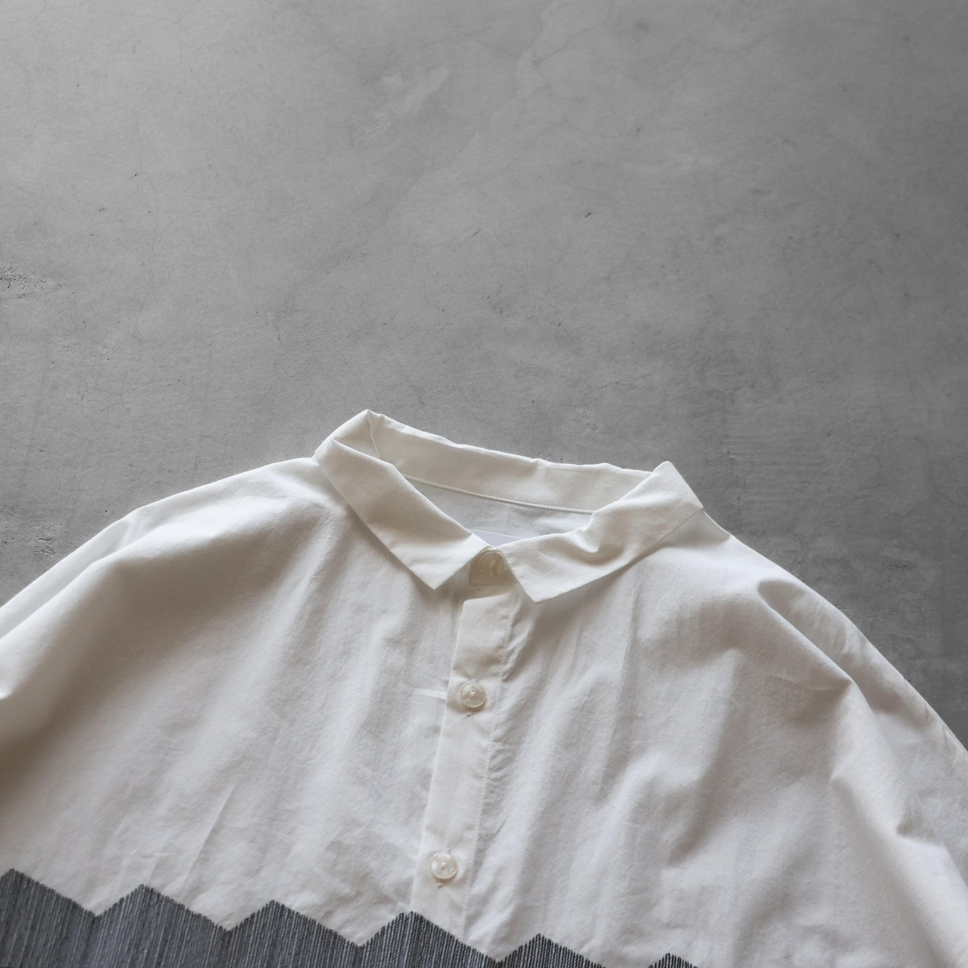 オーガニックコットン刺繍ロングシャツ【ユニセックス】004EM