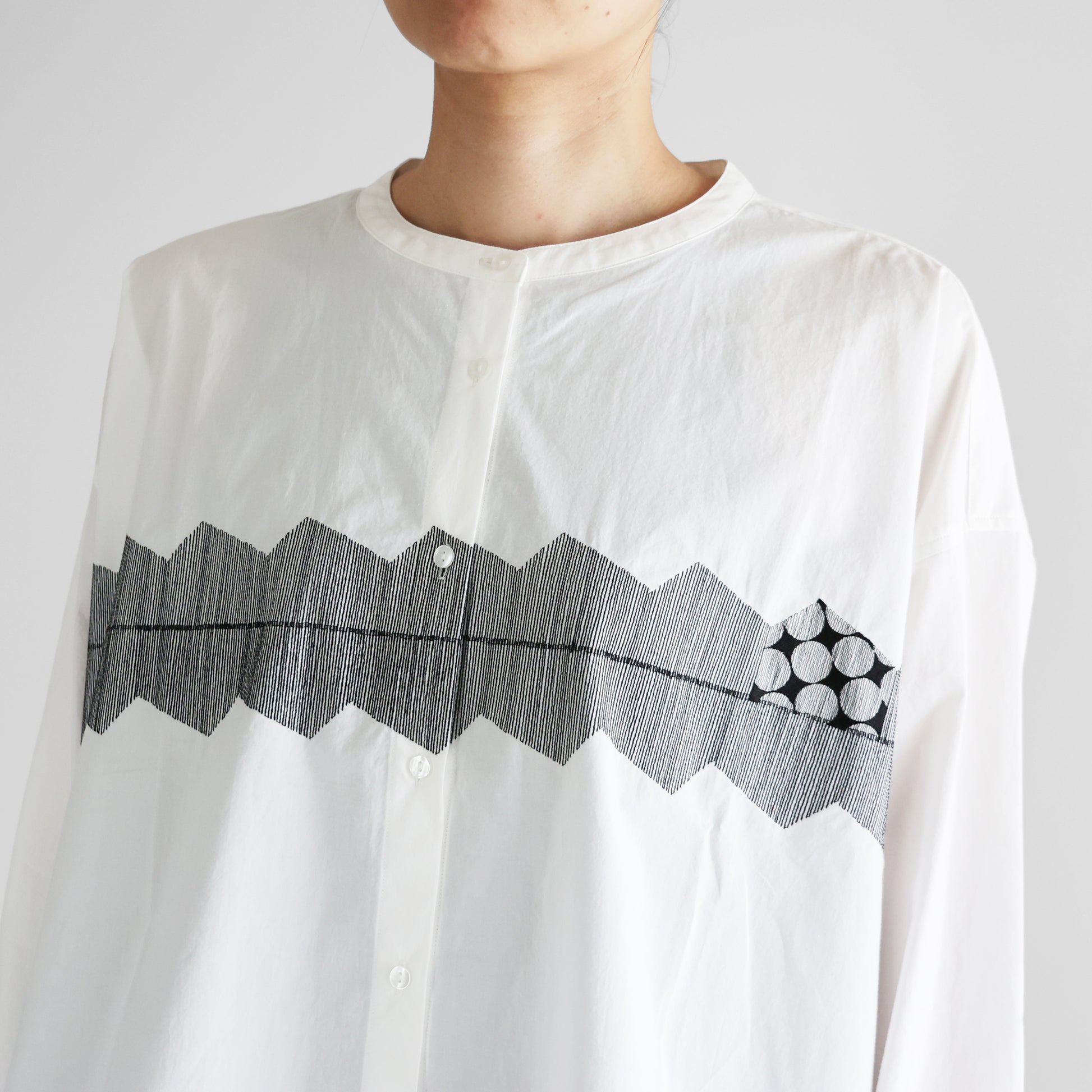 オーガニックコットン刺繍バンドカラーワイドブラウス【レディス】U104EM