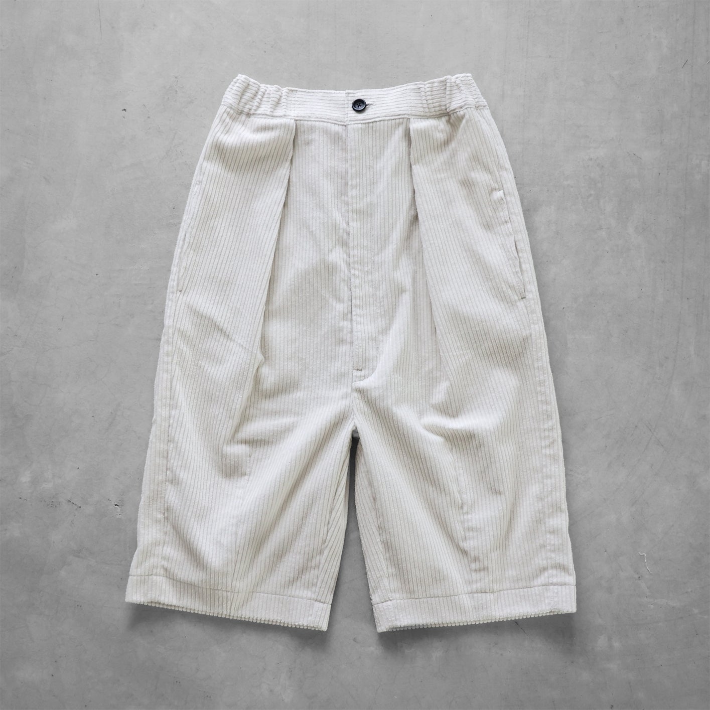 シャトルコーデュロイ8分丈パンツ【ユニセックス】503 – HUIS onlinestore