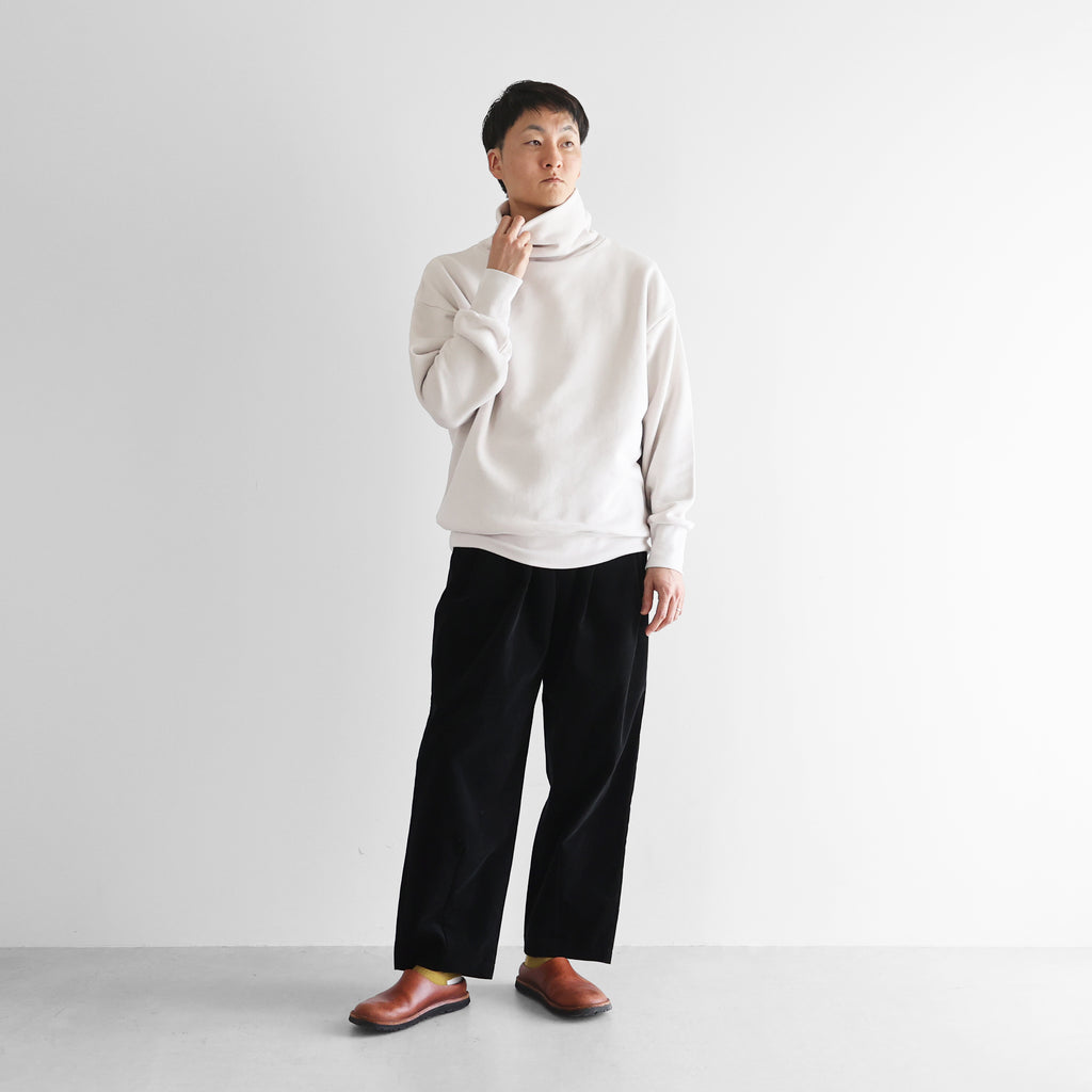 ［HUIS in house］SUVINスウェットタートルプルオーバー【ユニセックス】SW203