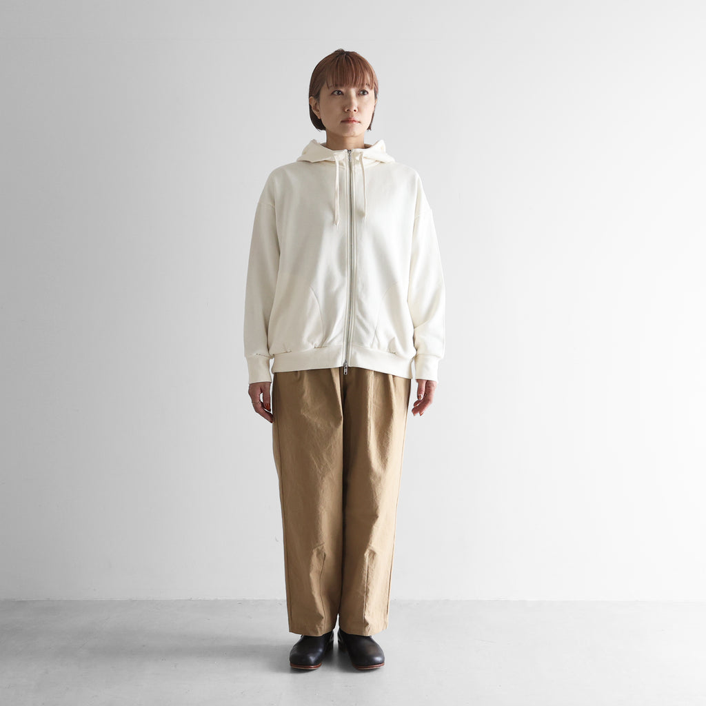 【暮らしのおへそ一田さん×HUISコラボ】おへそパーカ【ユニセックス】IHSW701