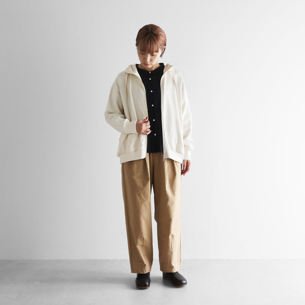 【暮らしのおへそ一田さん×HUISコラボ】おへそパーカ【ユニセックス】IHSW701