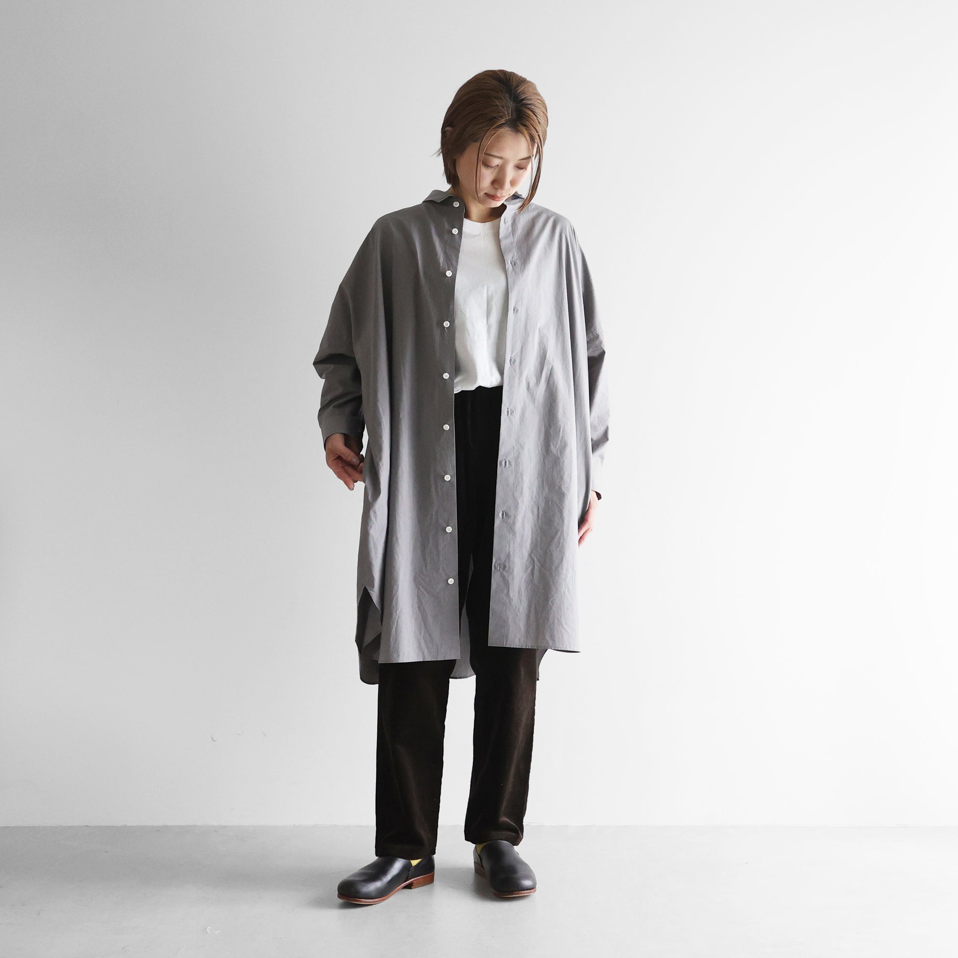 【暮らしのおへそ一田さん×HUISコラボ】タイプライタークロスコットンおへそロングシャツ【ユニセックス】IH016