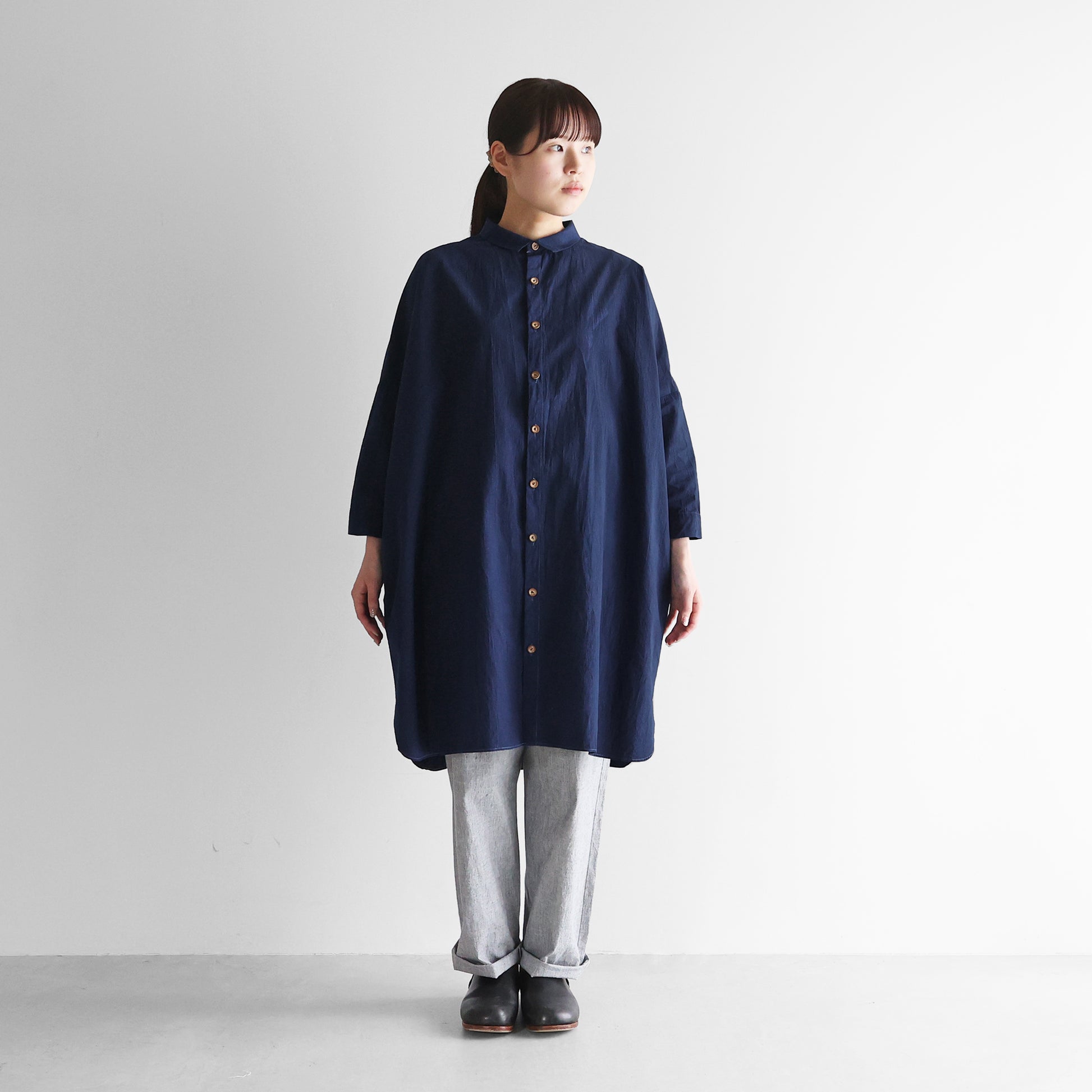 （受注生産）HUIS×sayu 本藍染めコットンロングシャツ【ユニセックス】004