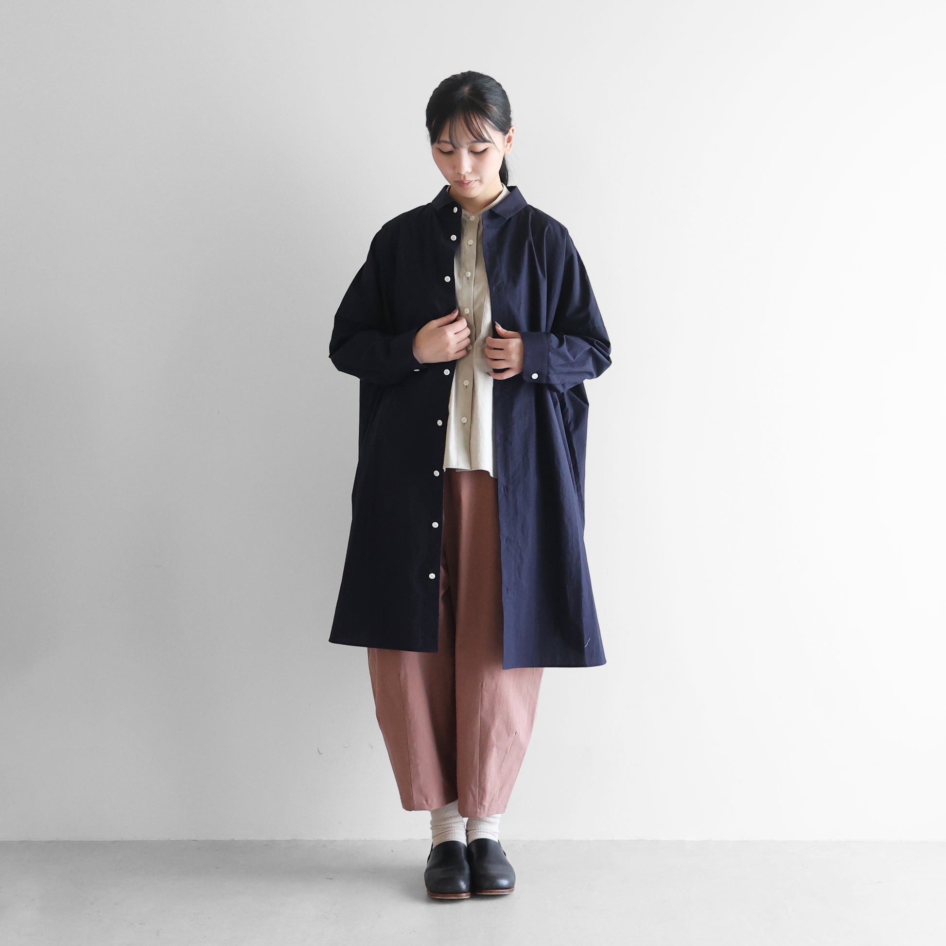 【暮らしのおへそ一田さん×HUISコラボ】タイプライタークロスコットンおへそロングシャツ【ユニセックス】IH016