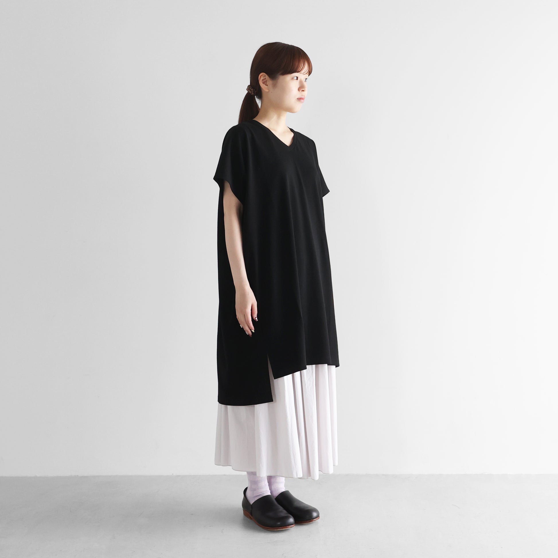 ［HUIS in house］綿麻天竺半袖Vネックワンピース【レディス】CS303