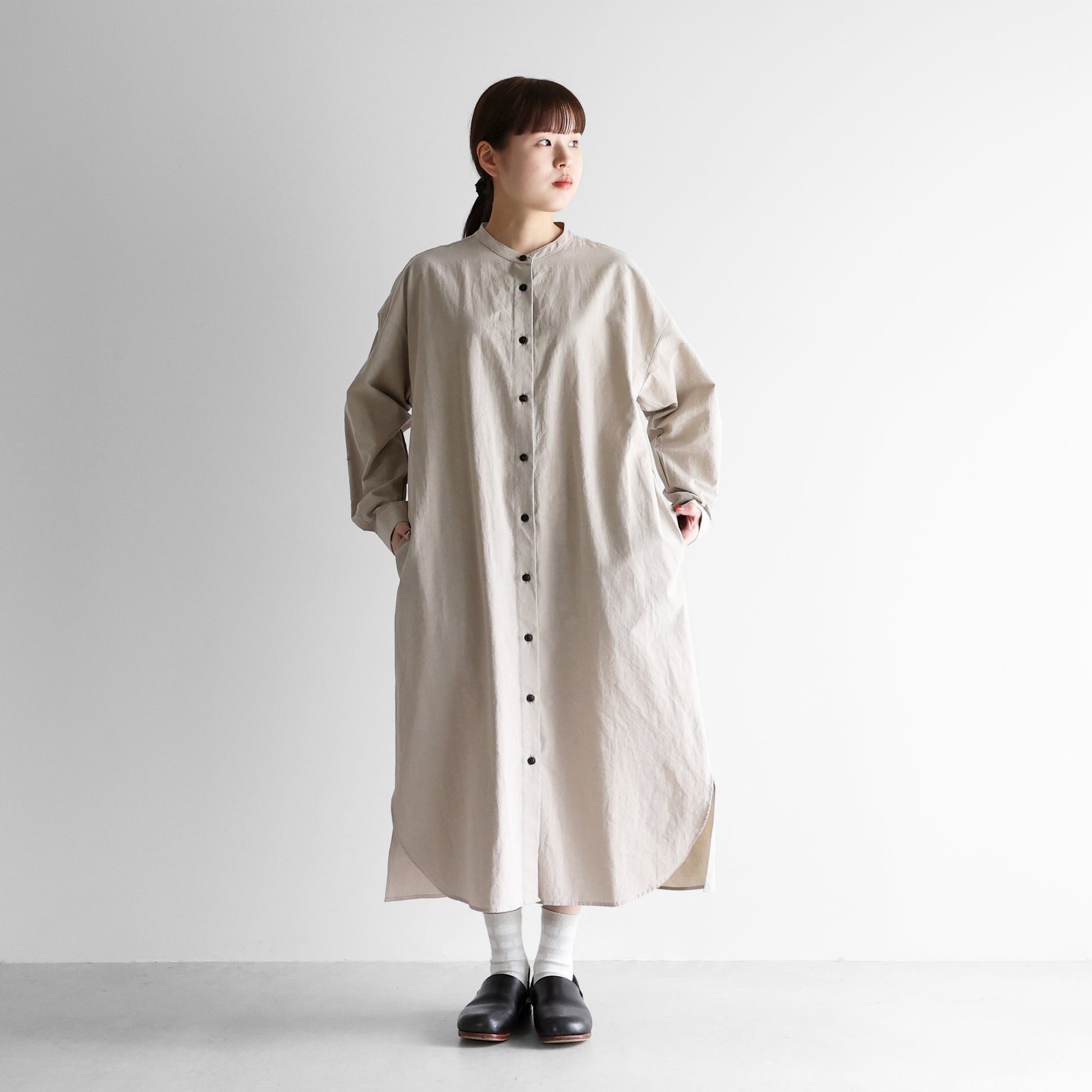 ギザコットンヘンプバンドカラーシャツロングワンピース【レディス】 U218