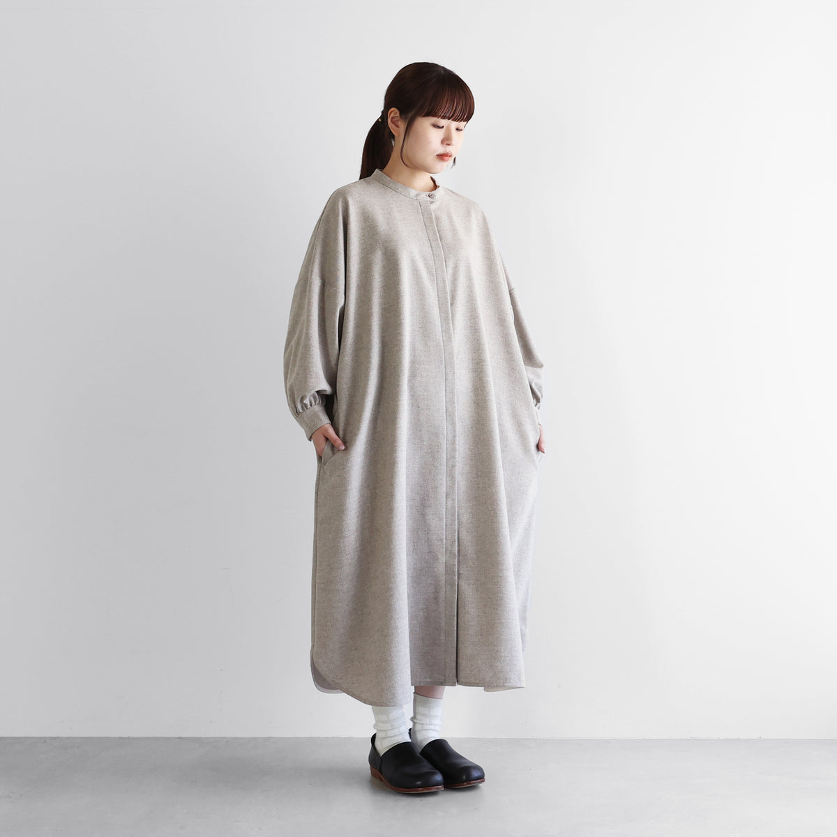 “HUIS×尾州”ウールトロバルーンスリーブワンピース【レディス】U212