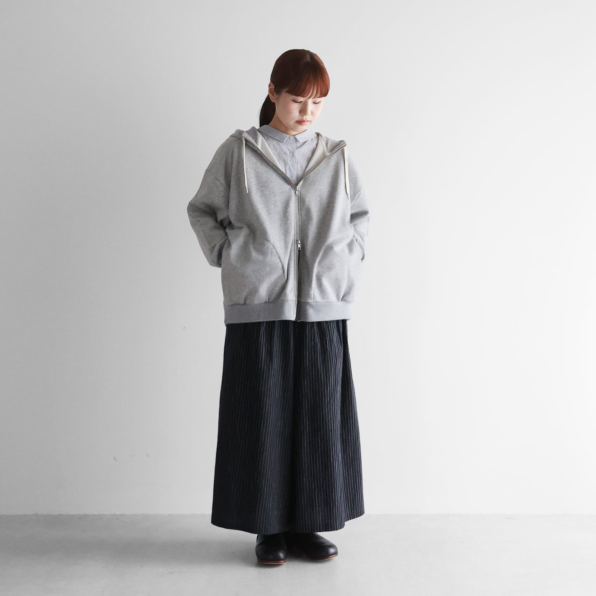 【暮らしのおへそ一田さん×HUISコラボ】おへそパーカ【ユニセックス】IHSW701