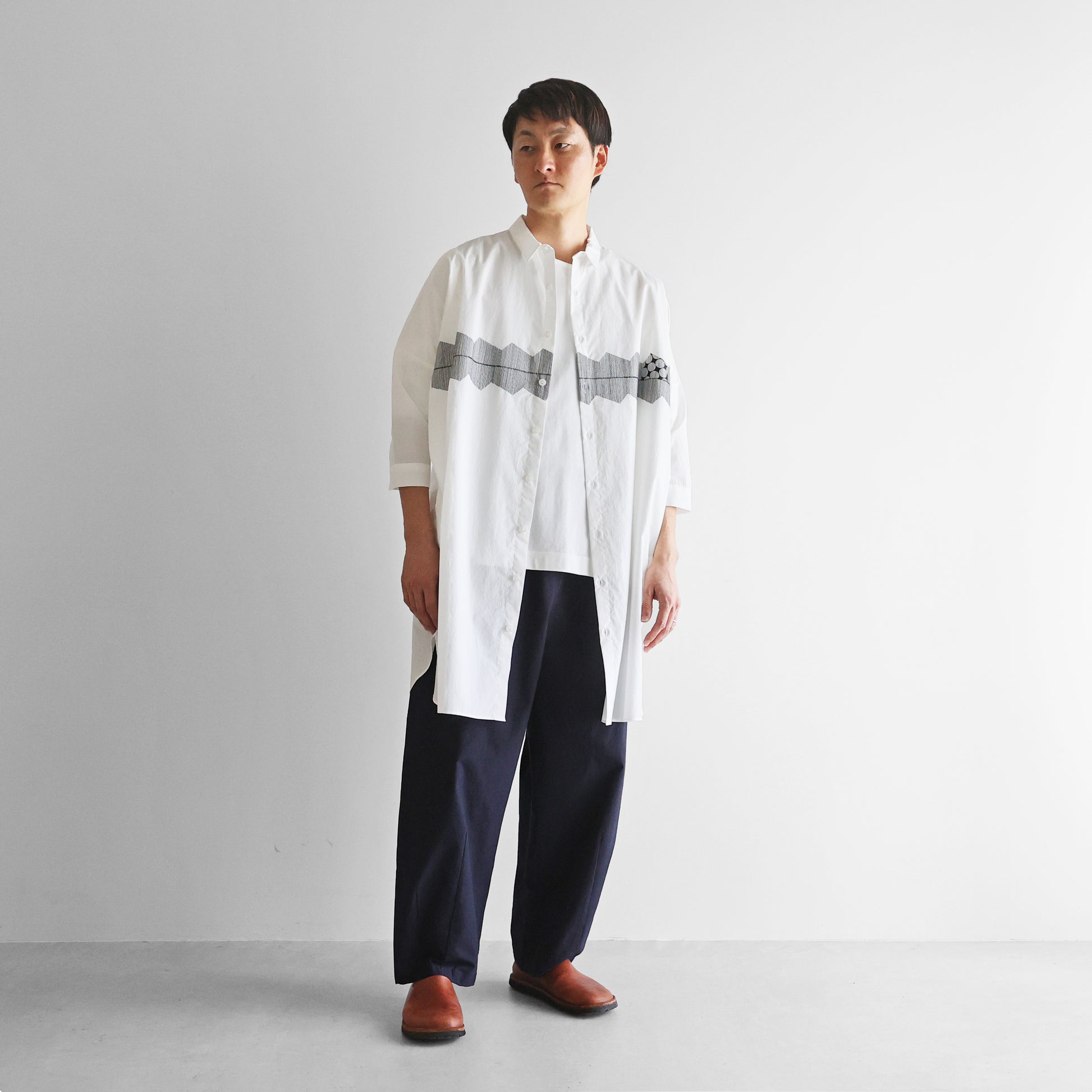 オーガニックコットン刺繍ロングシャツ【ユニセックス】004EM