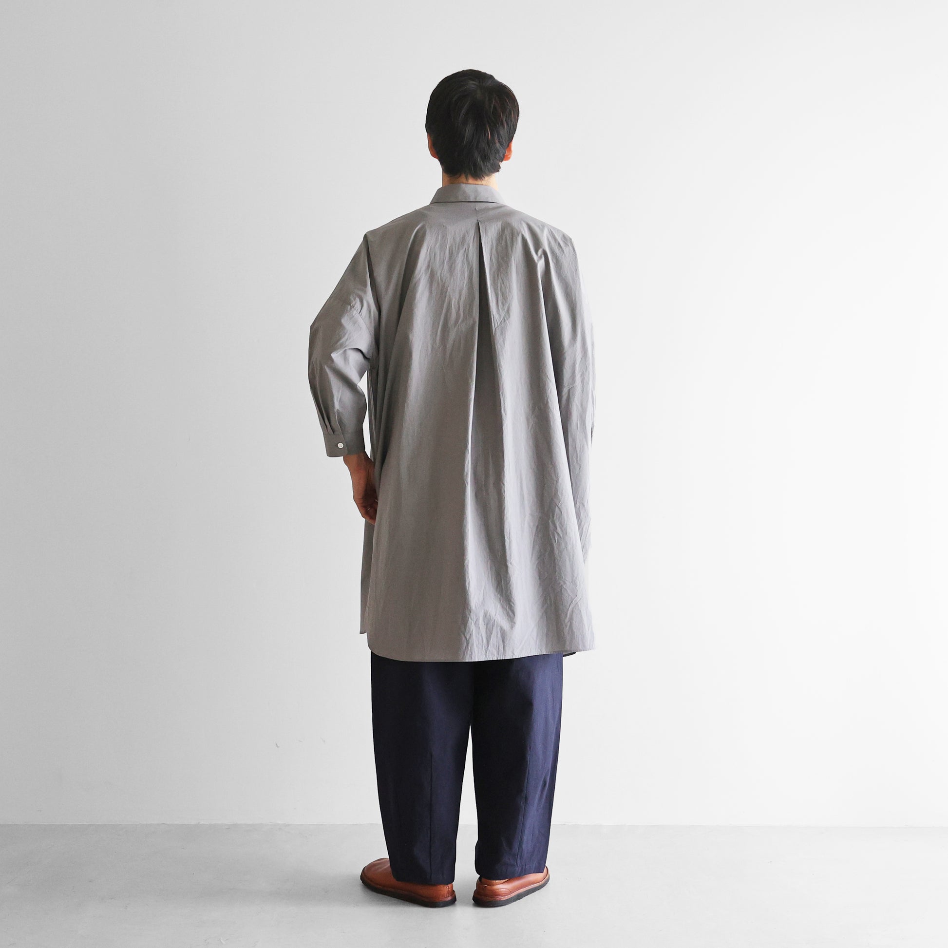 【暮らしのおへそ一田さん×HUISコラボ】タイプライタークロスコットンおへそロングシャツ【ユニセックス】IH016