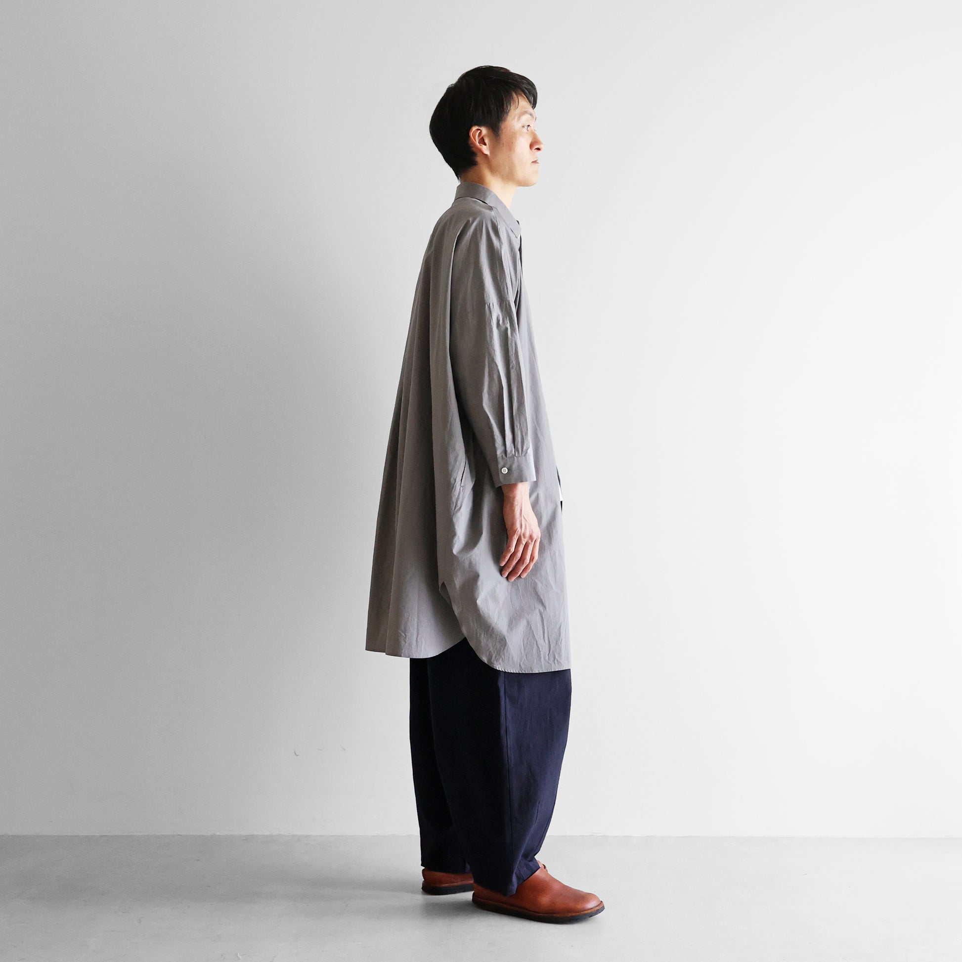 【暮らしのおへそ一田さん×HUISコラボ】タイプライタークロスコットンおへそロングシャツ【ユニセックス】IH016
