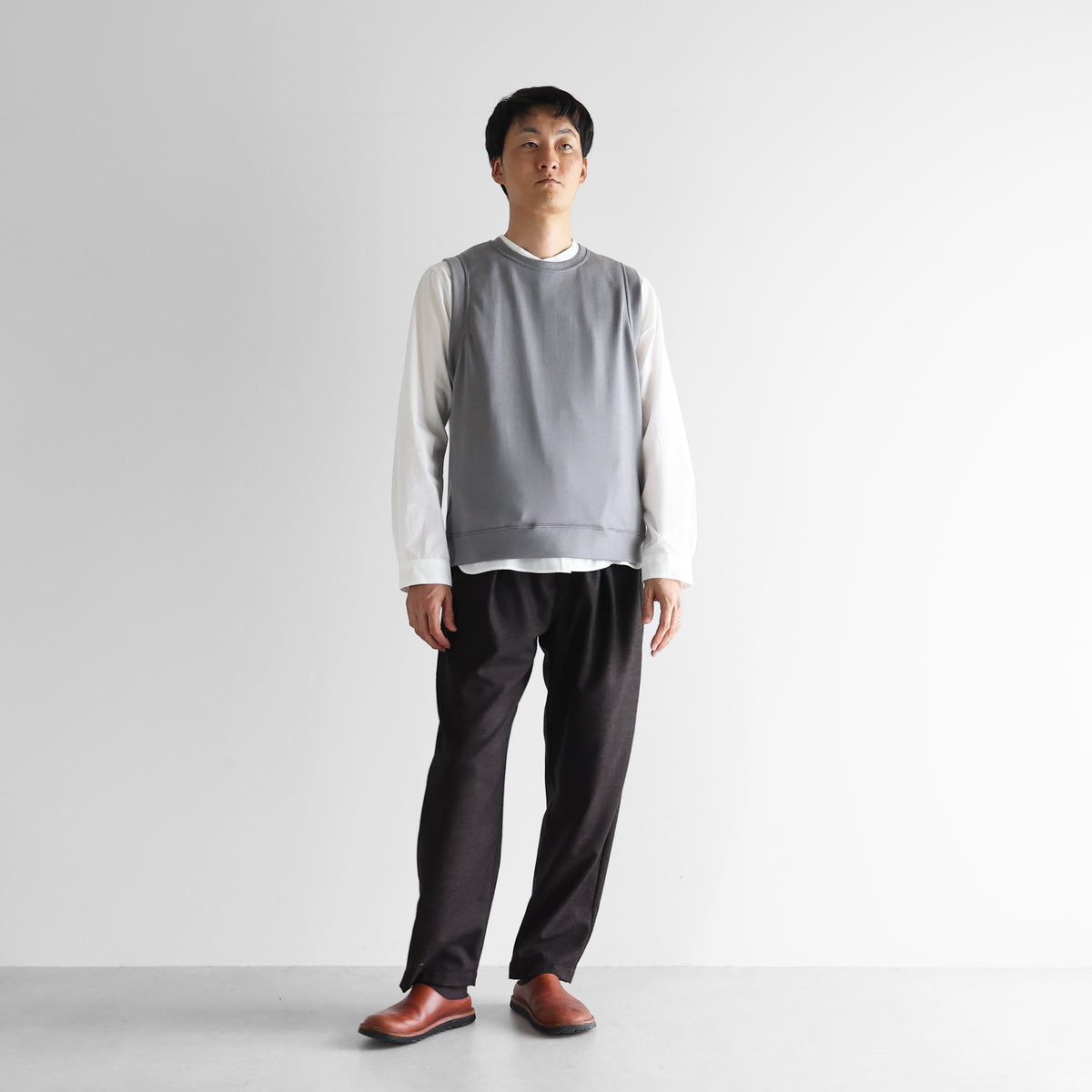 ［HUIS in house］メリノオプティモウォッシャブルウールスウェットポケットベスト【ユニセックス】SW601