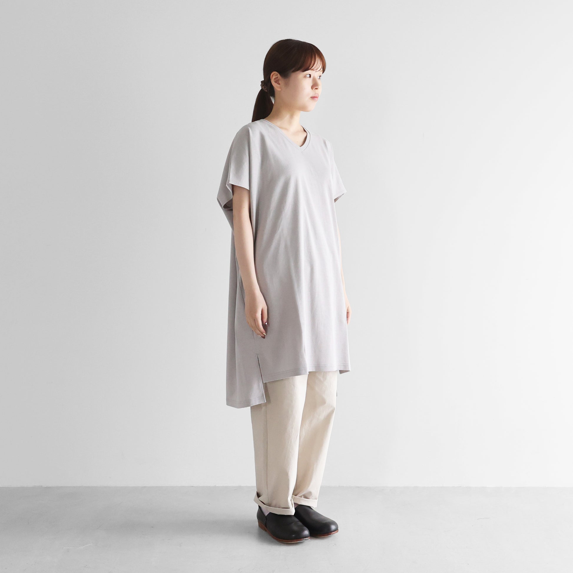 ［HUIS in house］綿麻天竺半袖Vネックワンピース【レディス】CS303