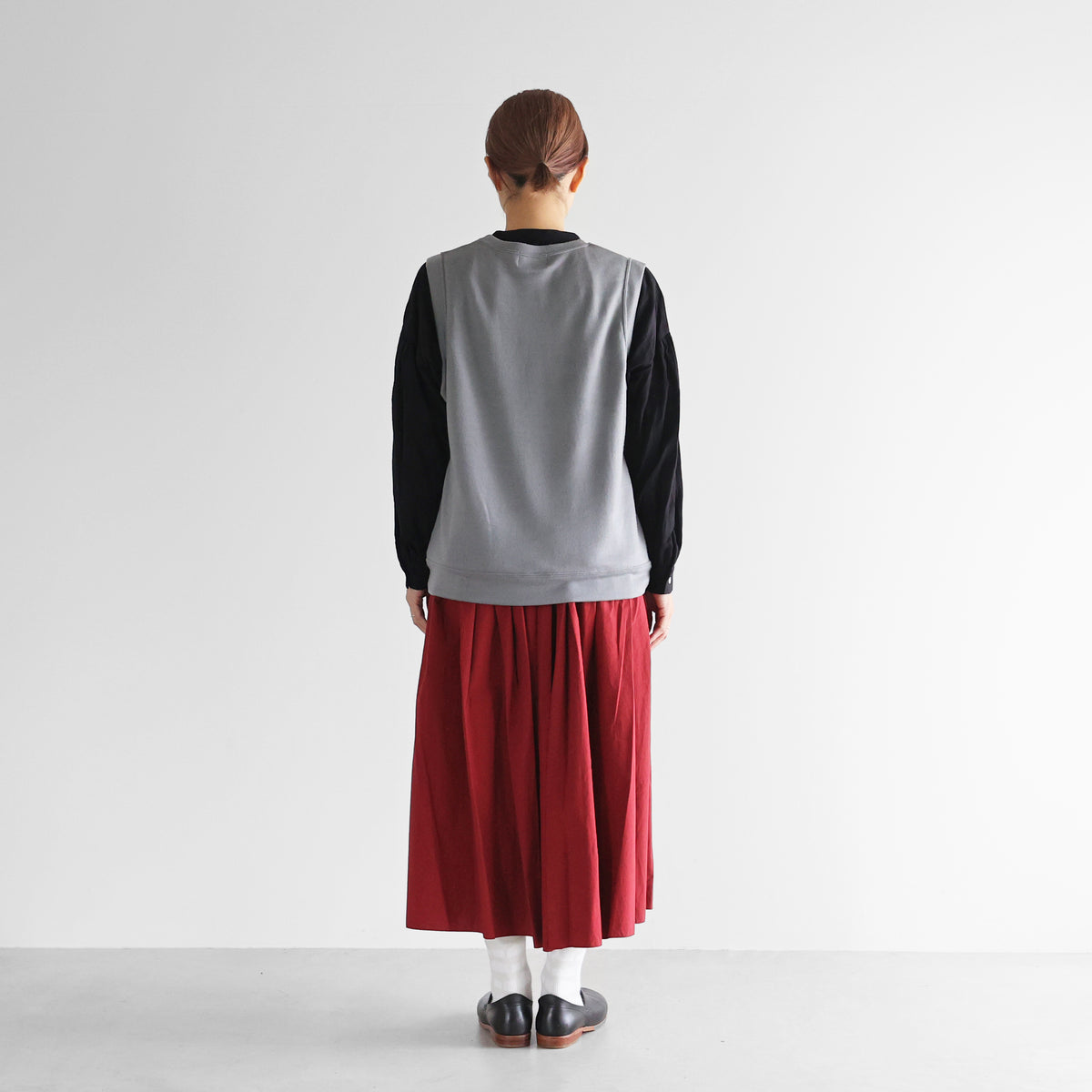 ［HUIS in house］メリノオプティモウォッシャブルウールスウェットポケットベスト【ユニセックス】SW601