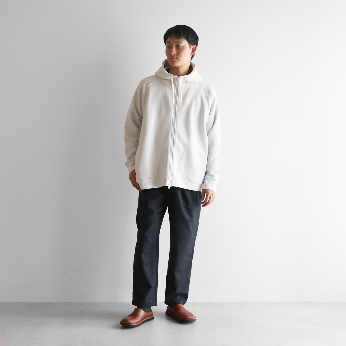［HUIS in house］SUVINスウェットジップパーカーL【ユニセックス】SW701L
