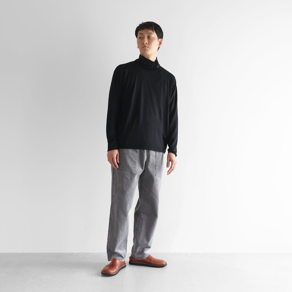 ［HUIS in house］メリノオプティモウォッシャブルウール天竺長袖ゆるタートルネックカットソー【ユニセックス】CS204