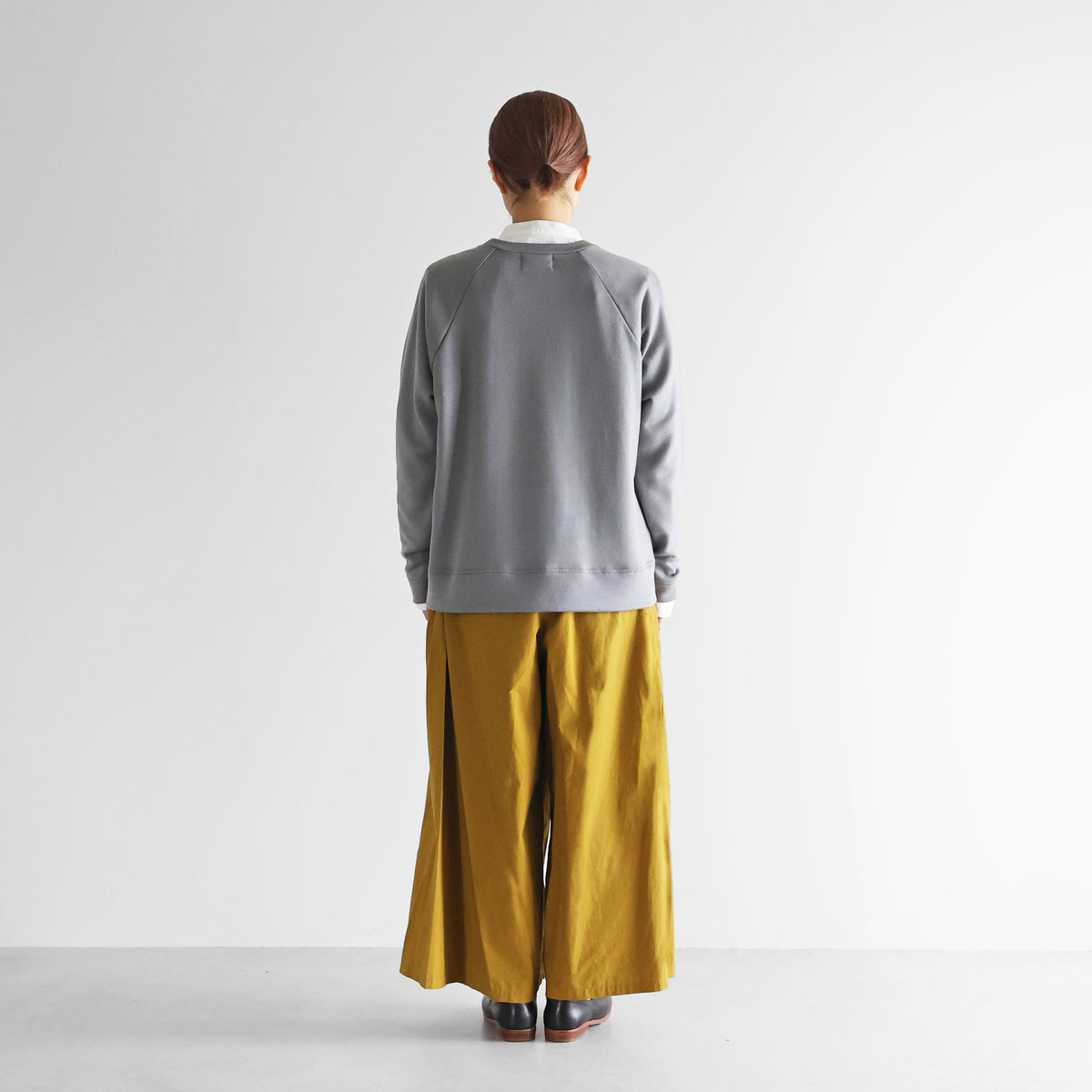 ［HUIS in house］メリノオプティモウォッシャブルウールプレーンプルオーバー【ユニセックス】SW204