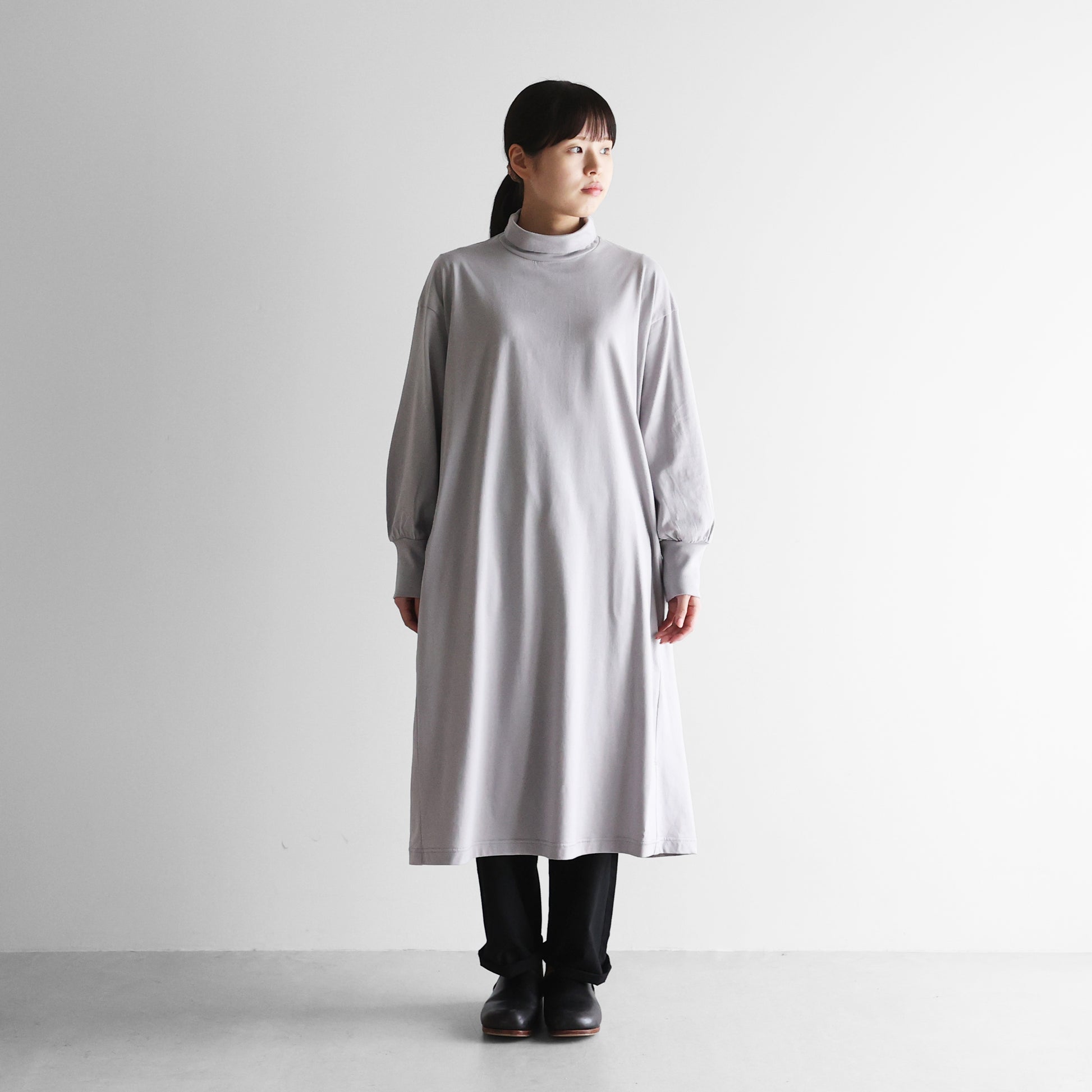 ［HUIS in house］SUVIN COTTONタートルネックワンピース【レディス】CS306