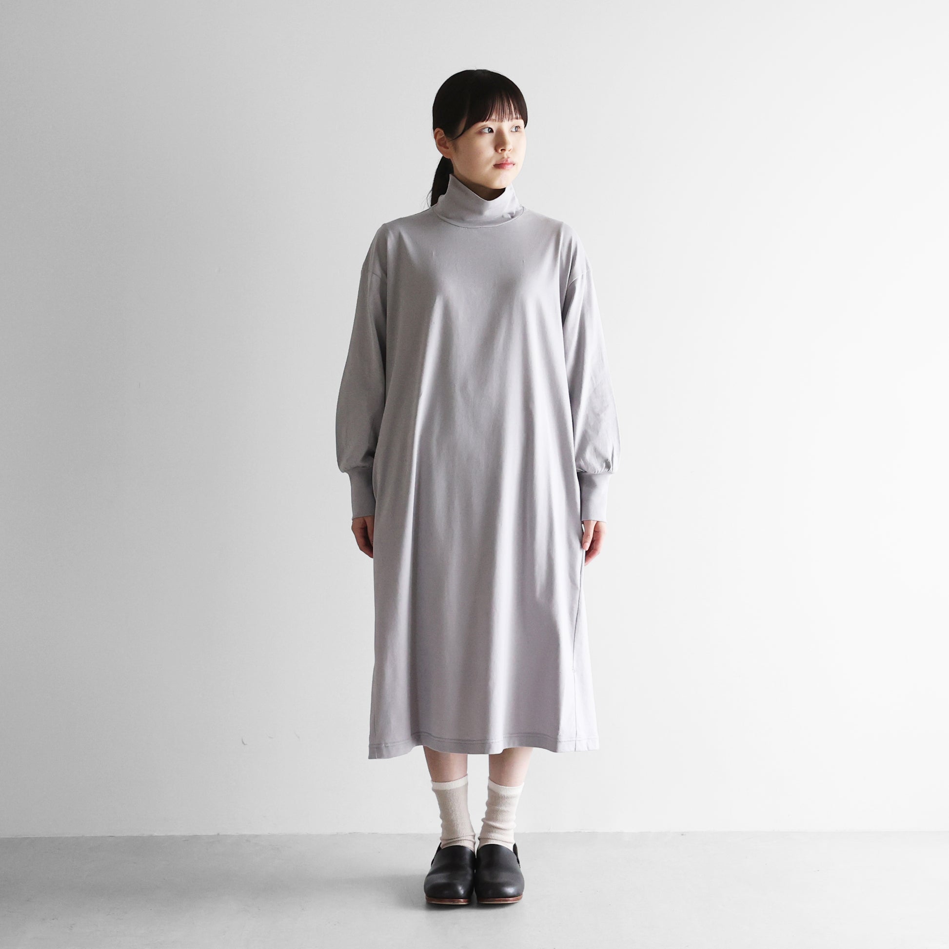 ［HUIS in house］SUVIN COTTONタートルネックワンピース【レディス】CS306