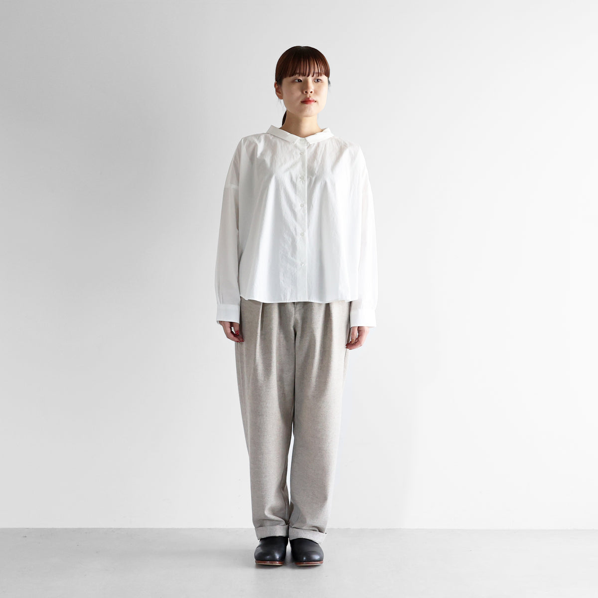 “HUIS×尾州”ウールトロセミワイドパンツ【ユニセックス】512