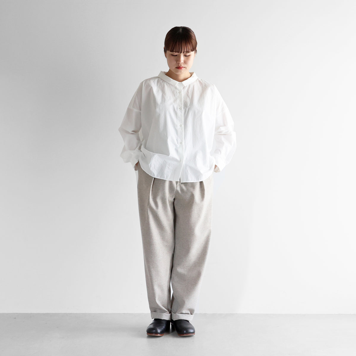 “HUIS×尾州”ウールトロセミワイドパンツ【ユニセックス】512