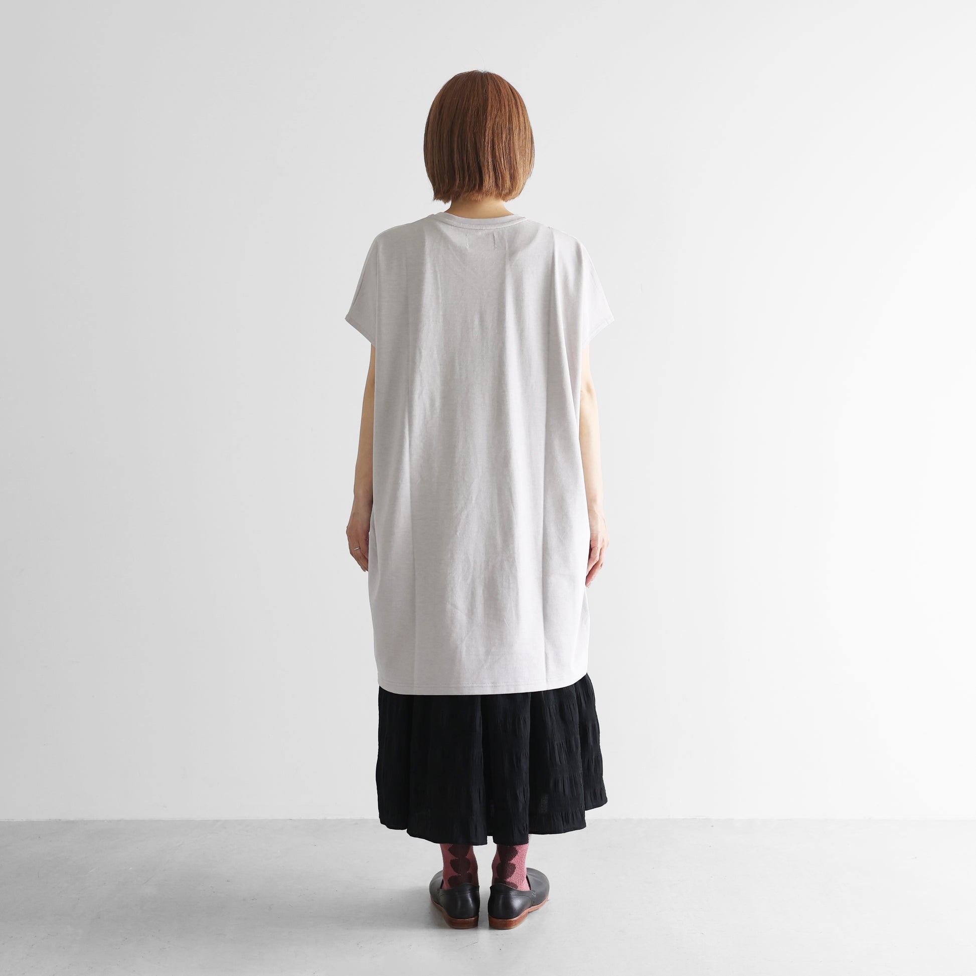 ［HUIS in house］綿麻天竺半袖Vネックワンピース【レディス】CS303